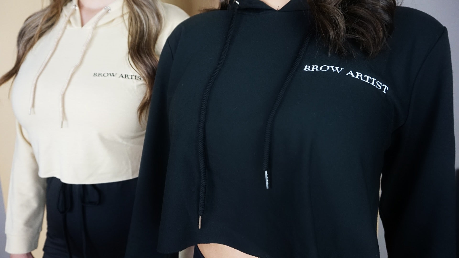 BROW ARTIST LONG SLEEVE CROP